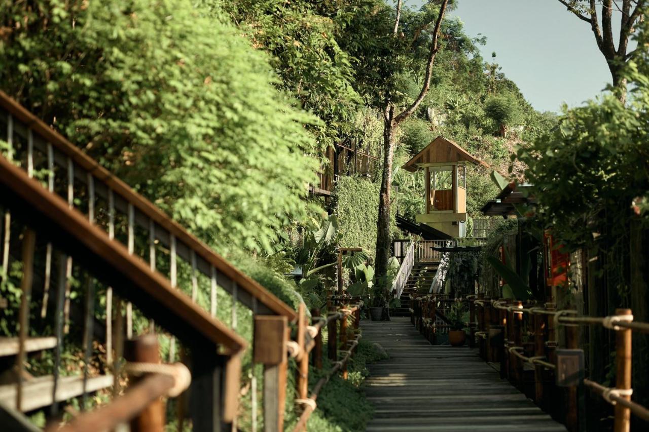 Dinso Resort & Villas Phuket, Vignette Collection, an IHG Hotel 3 Dinso Resort & Villas Phuket, Vignette Collection, an IHG Hotel 3